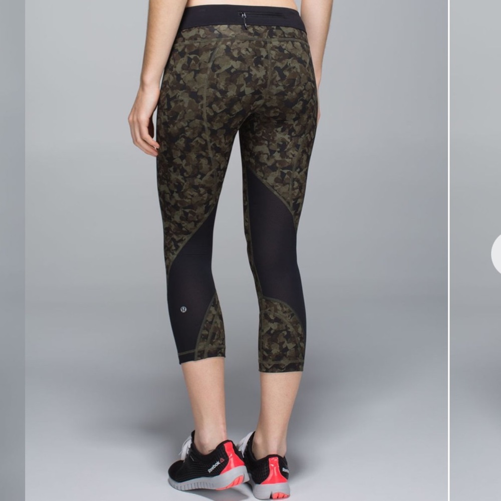 Like New LuluLemon Run Inspire Crop